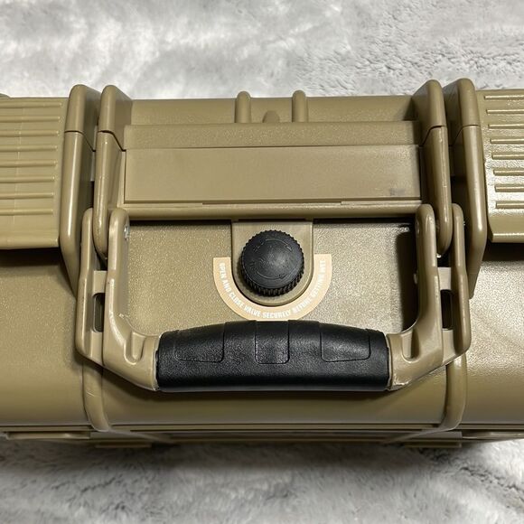 Apache Hard Case with Foam Inserts - Picture 3 of 15